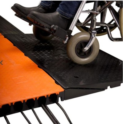 Penn CROSS5-W-RAMP - Cross5 ramp voor rolstoel, - zwart - prijs per 1 stuk - Cross5 ramp for wheelchair, - black - price per piece